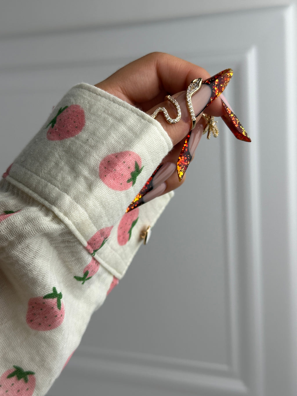 Strawberry Muslin Photo Sleeve