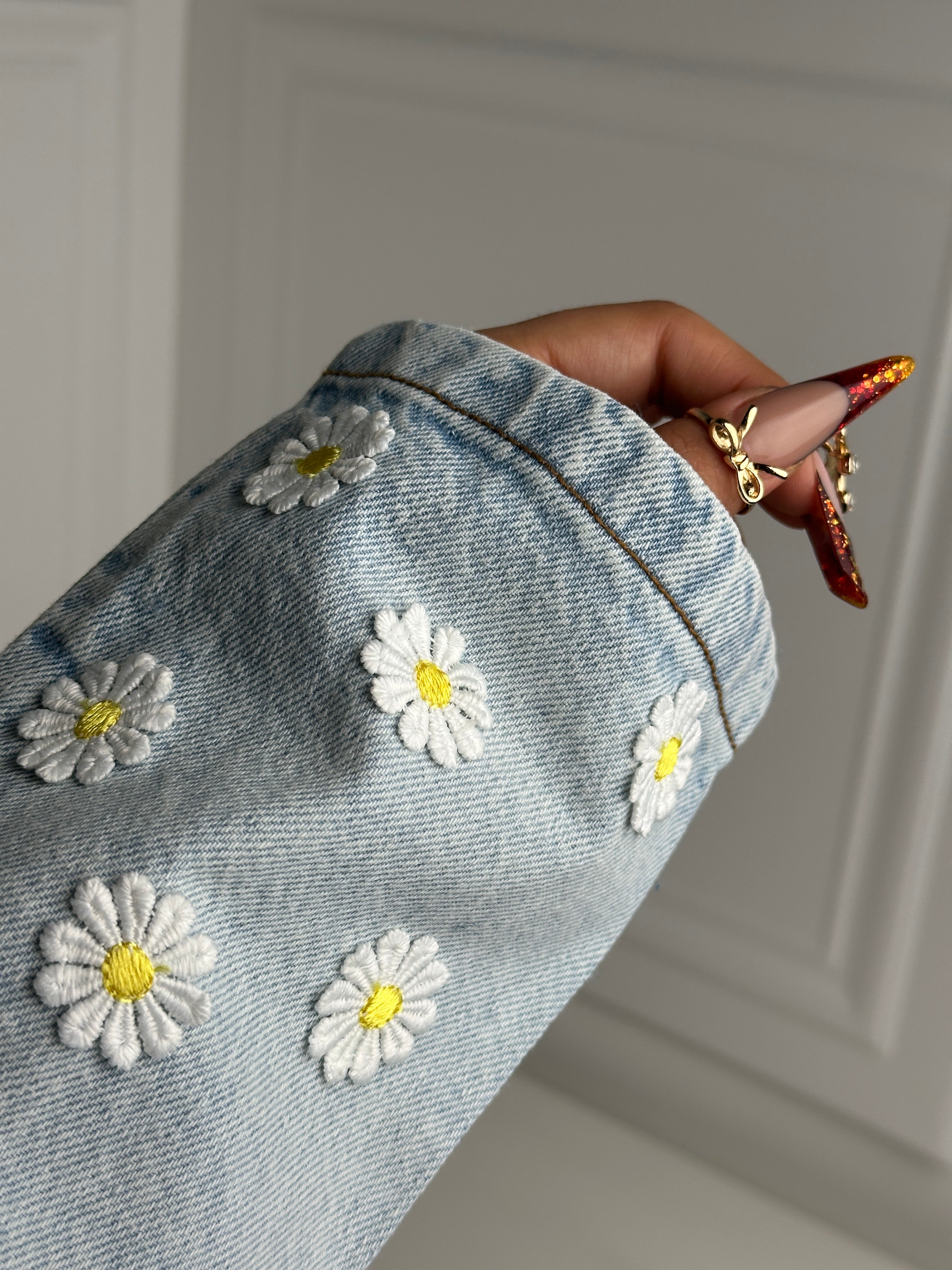 Daisy light denim
