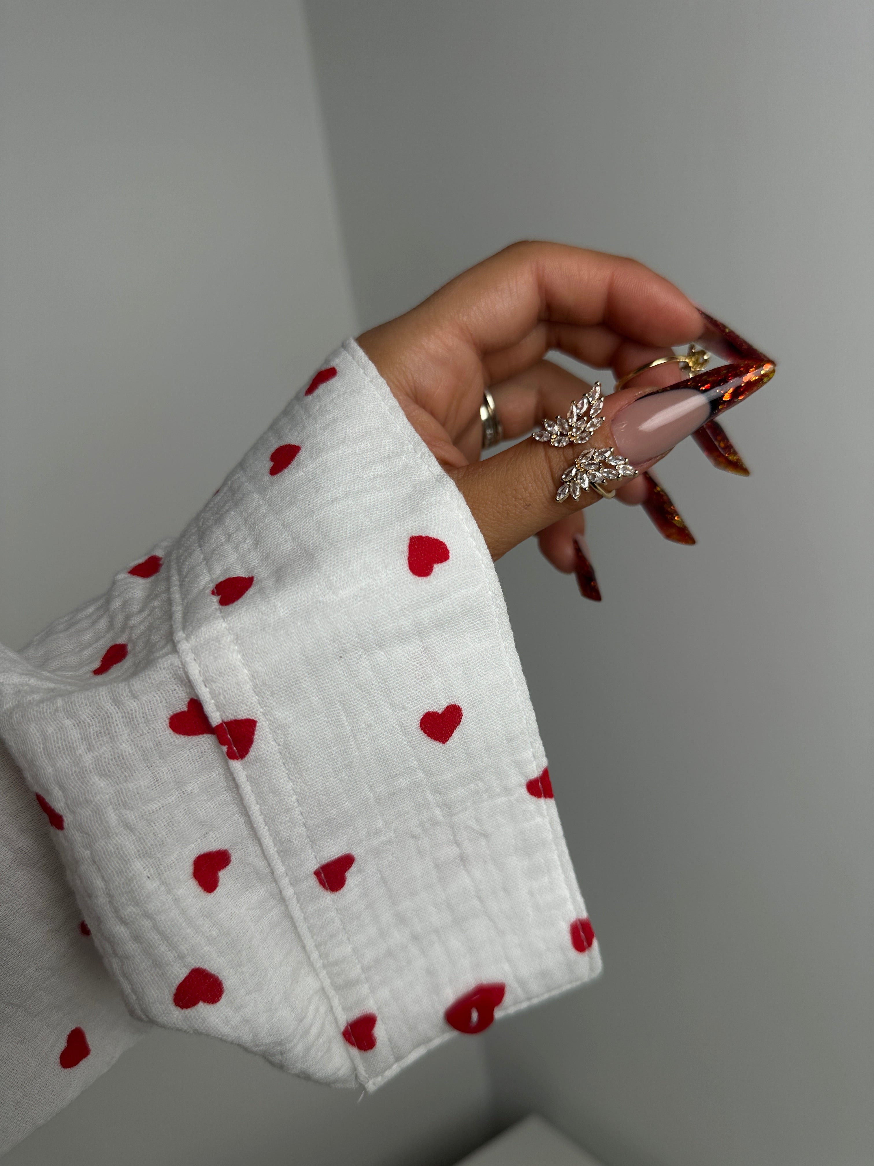 Red Heart Print sleeve